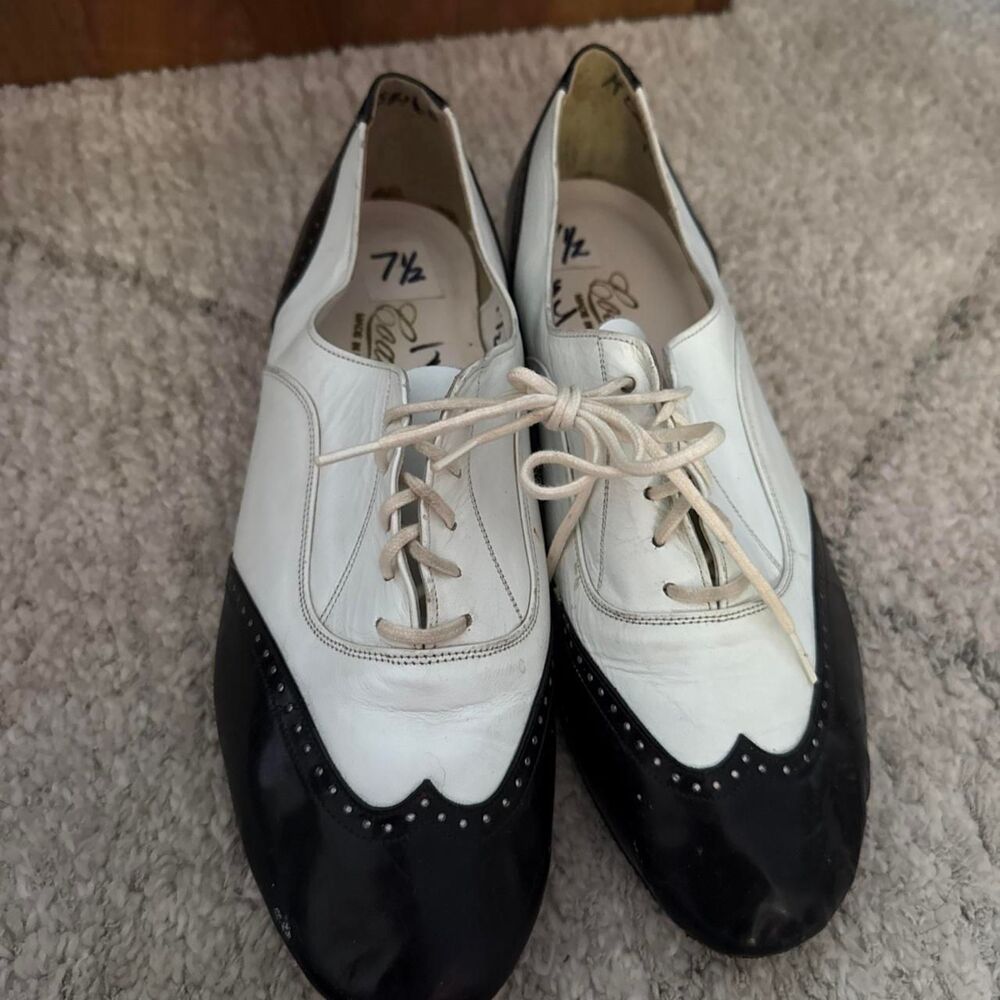 Coast Women's Black and White Oxfords